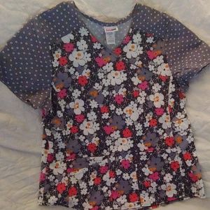 Scrubstar size large scrub top